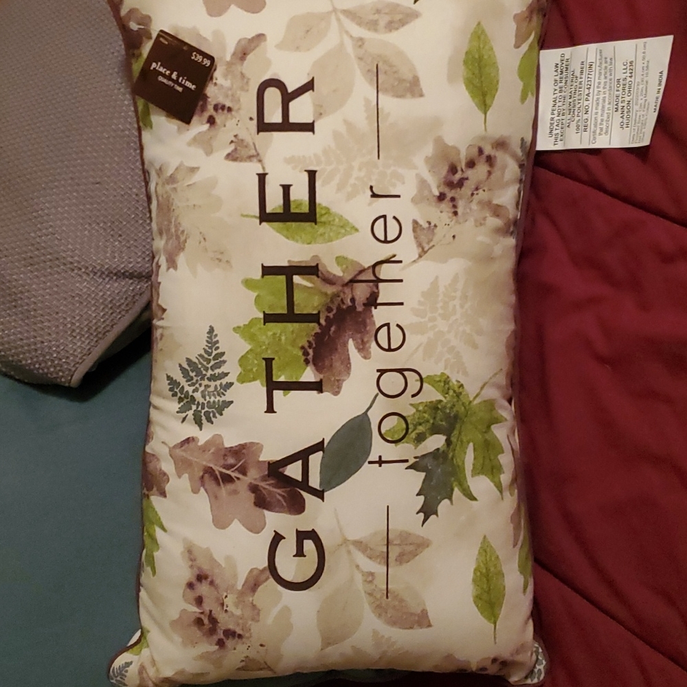 Decorative pillow